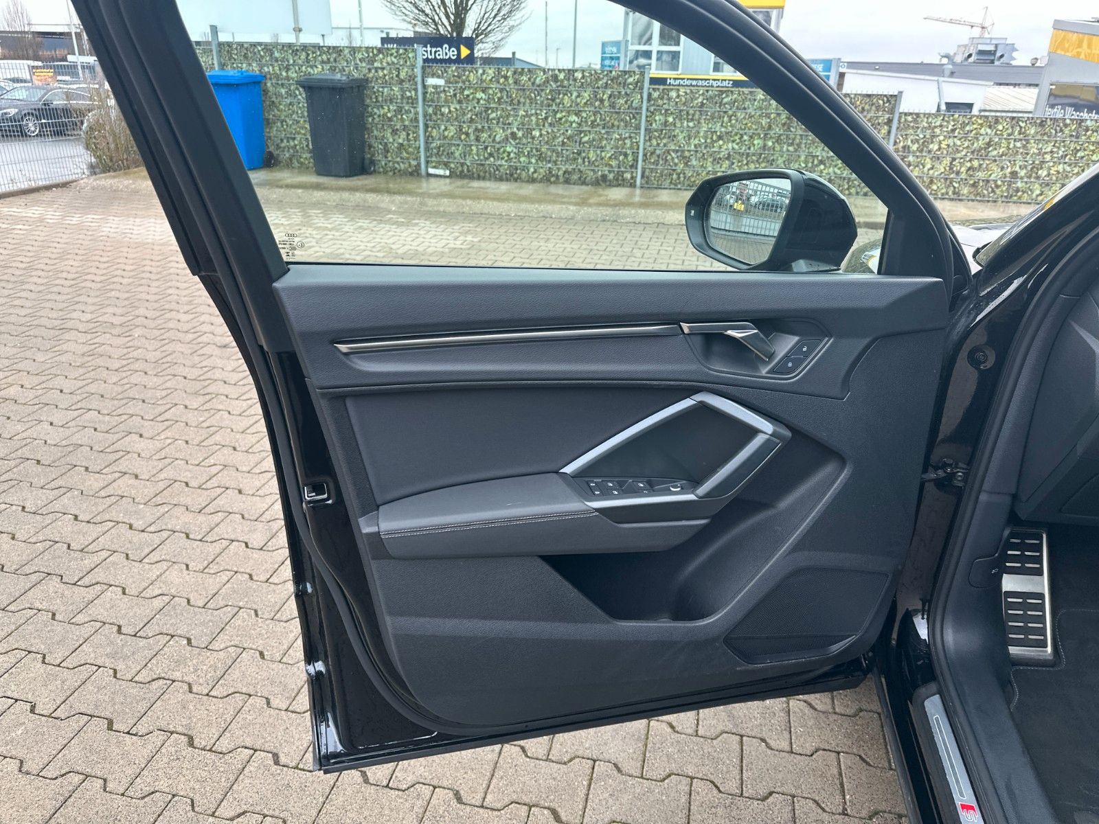 Audi Q3 Sportback 35 TDI quattro S line - Samsaru's Car Outlet
