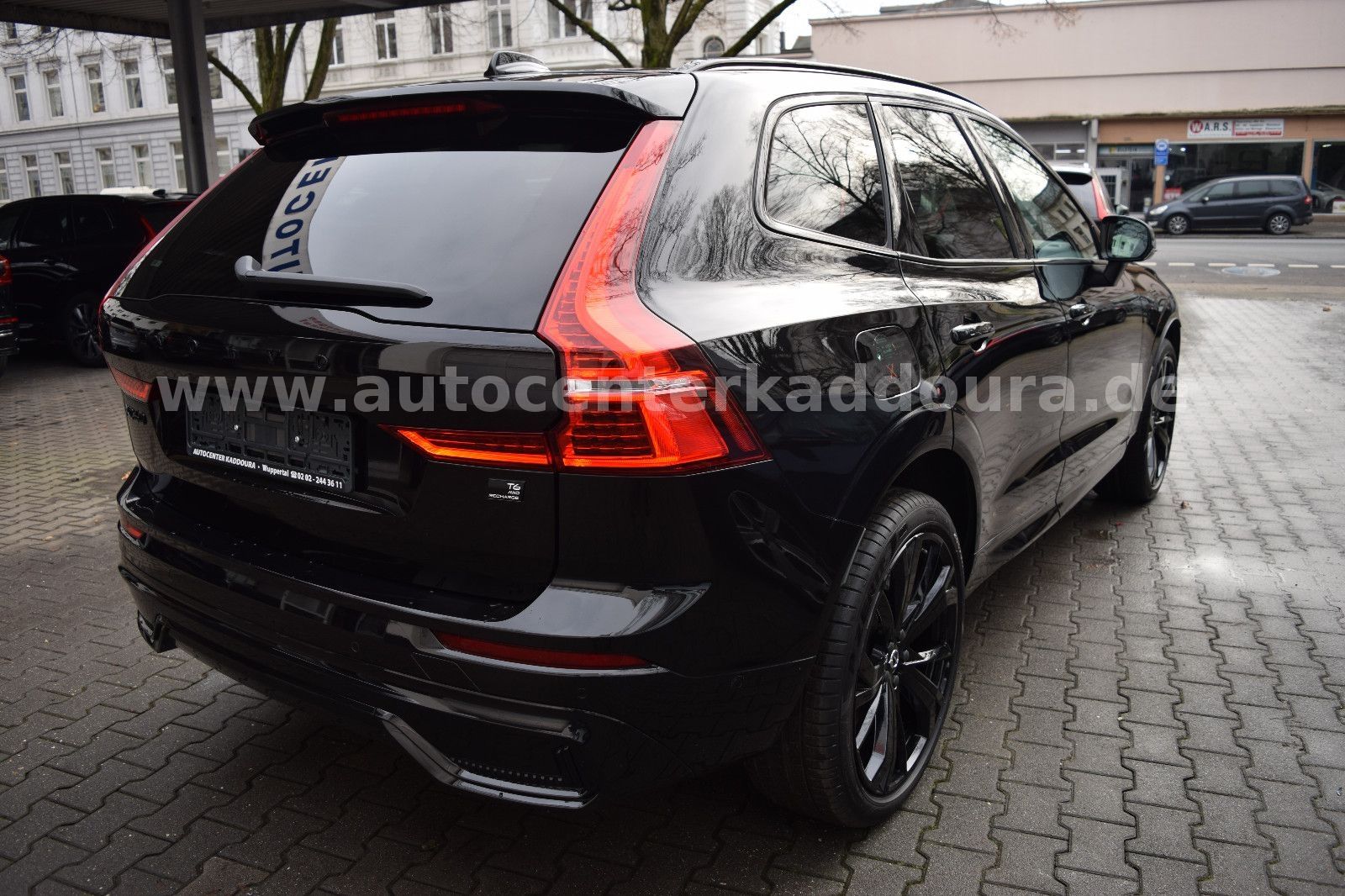Volvo XC60 T6Plus Black Edition - Samsaru's Car Outlet