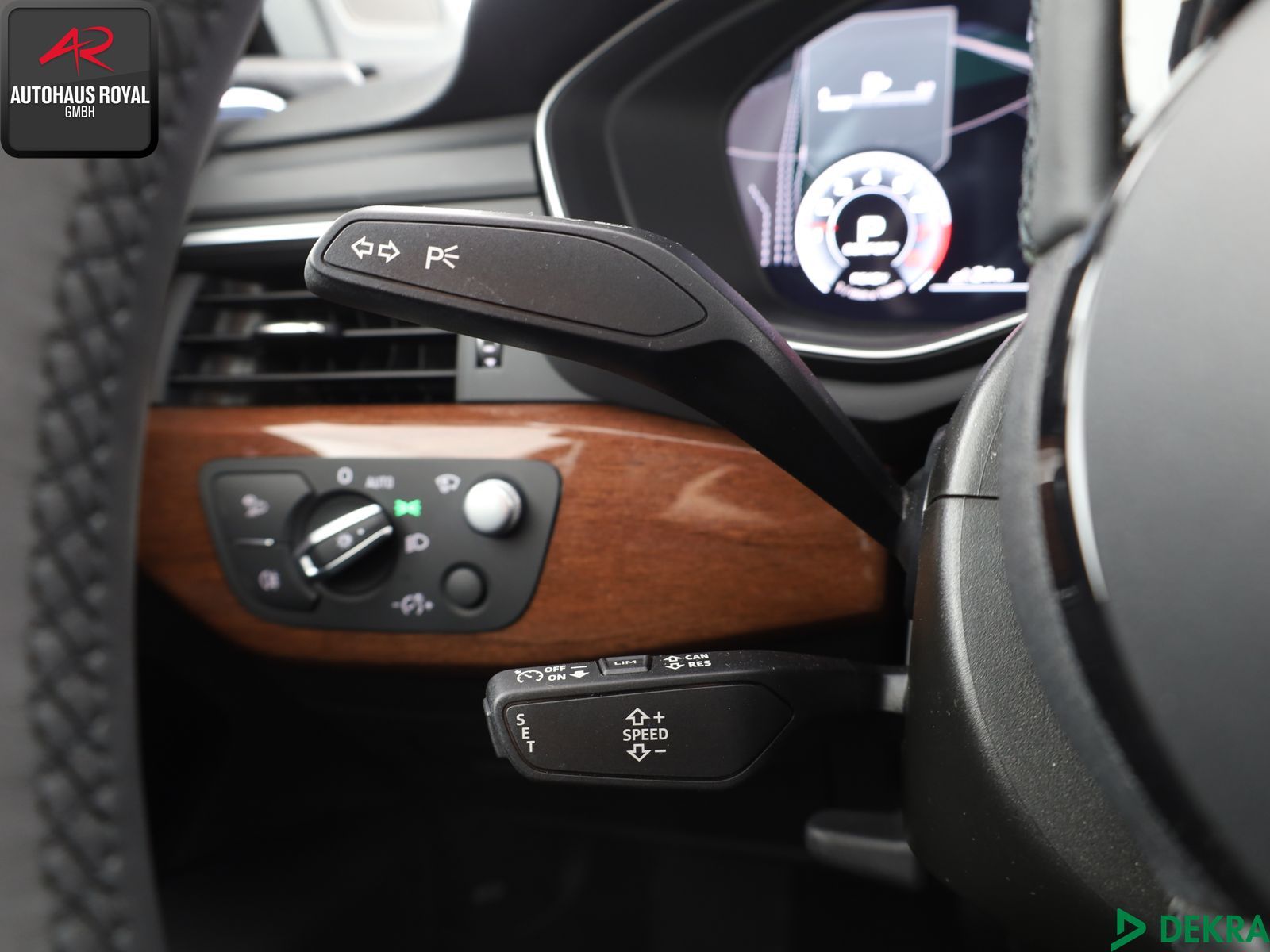 Audi A4 Limousine 45 TFSI qu S LINE - Samsaru's Car Outlet