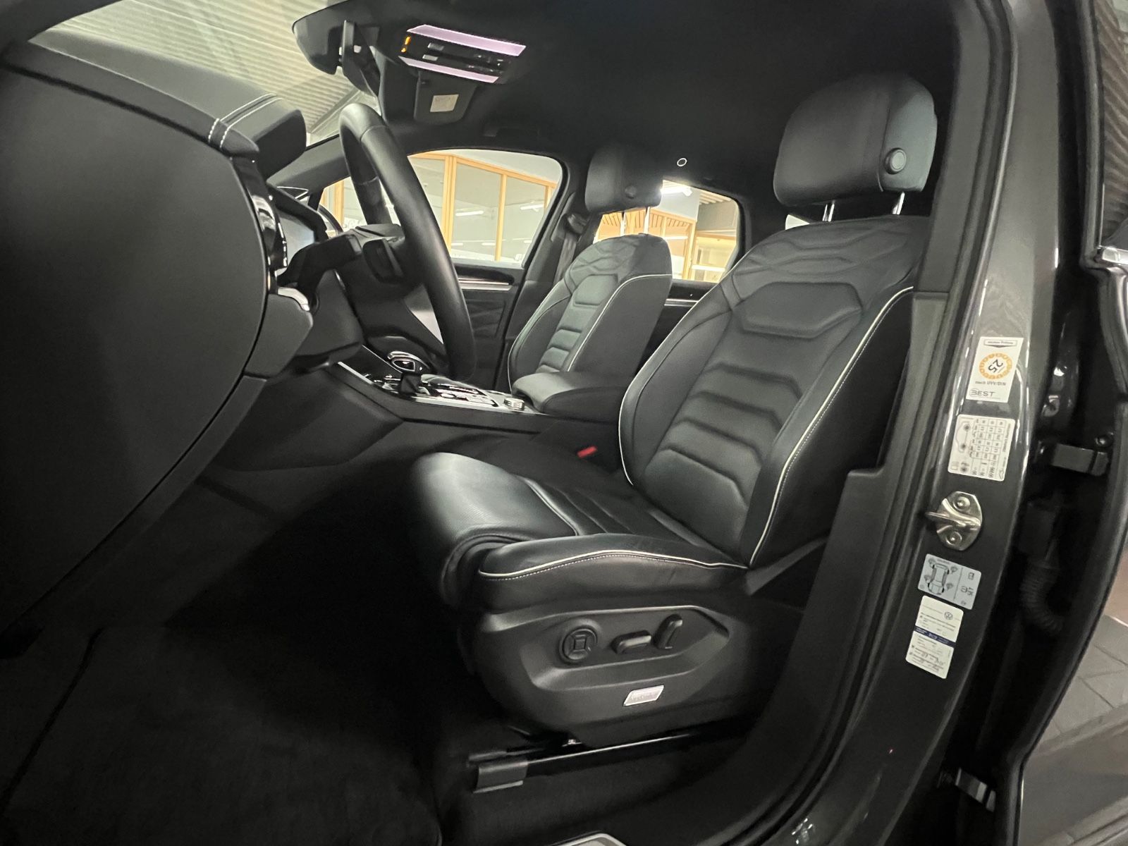 Volkswagen Touareg 3.0 TSI Elegance 4M HuD+VC+MEM+Puglia+19