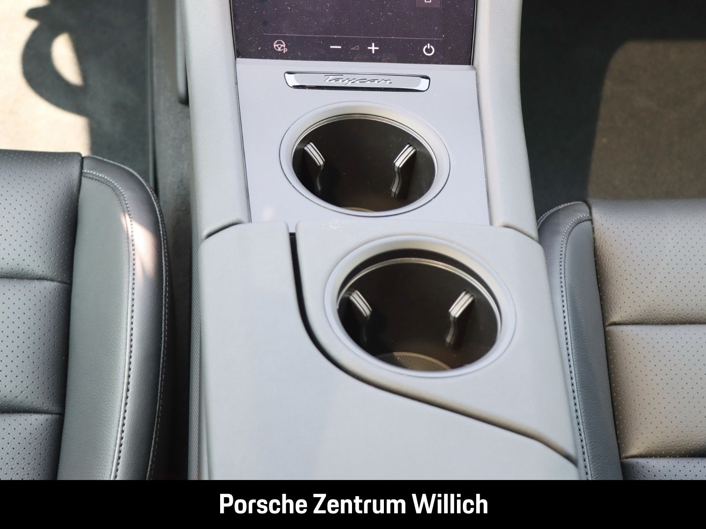 Porsche Taycan Sport Turismo InnoDrive Surround-View LED