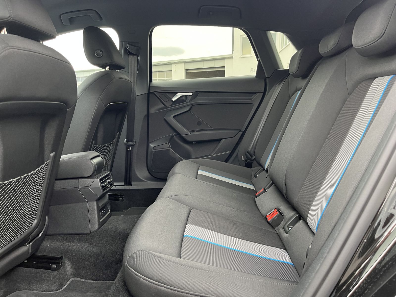 Audi A3 Sportback 35 2.0 TDI S tronic advanced Blackl