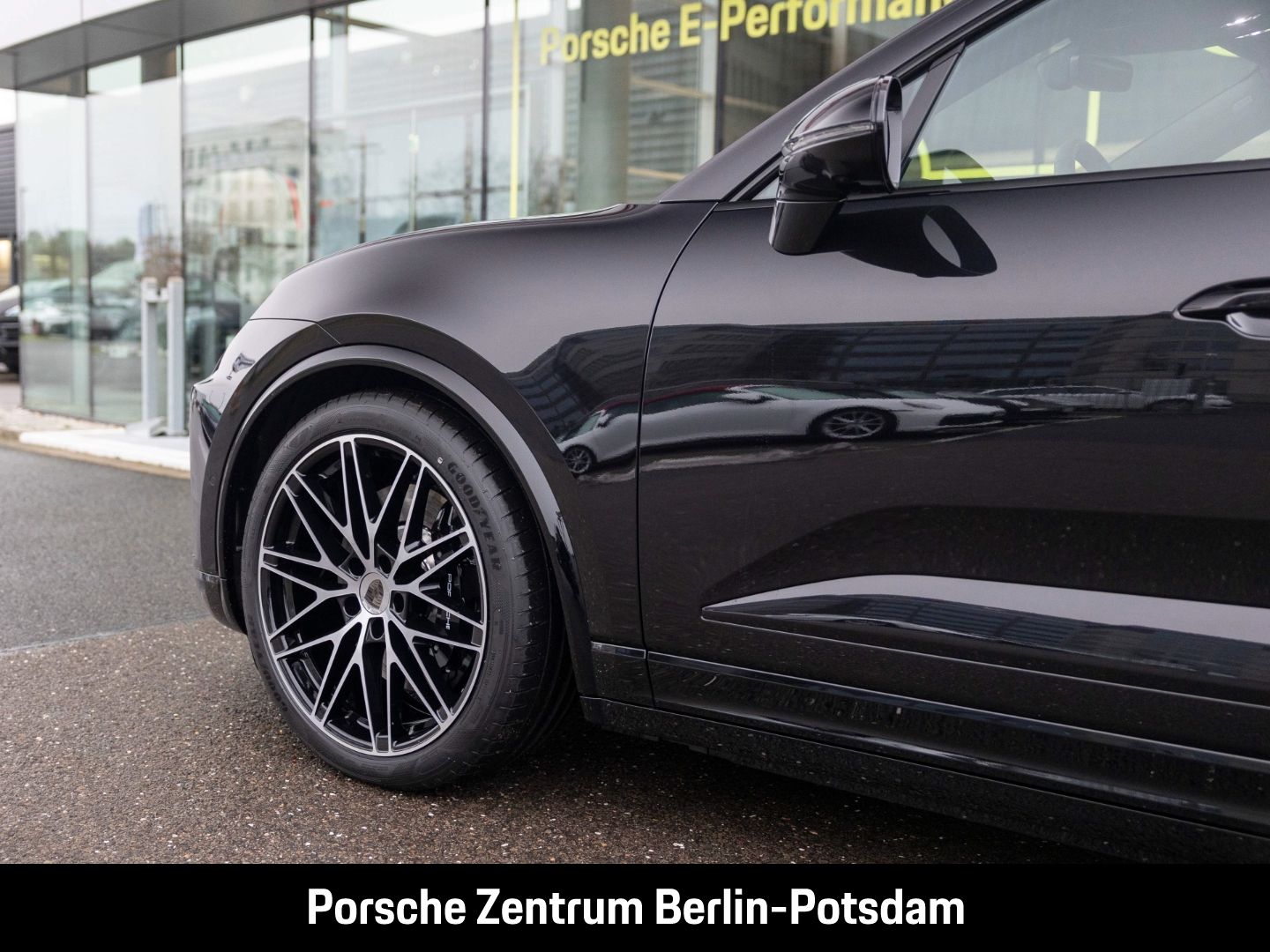 Porsche Macan Turbo Surround-View Panorama LED-Matrix