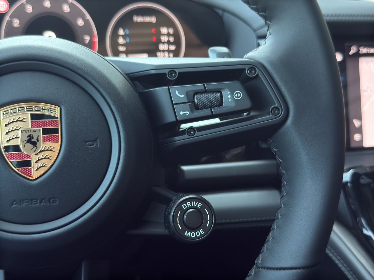 Porsche Panamera 4 E-Hybrid | Panorama | Sportabgas |