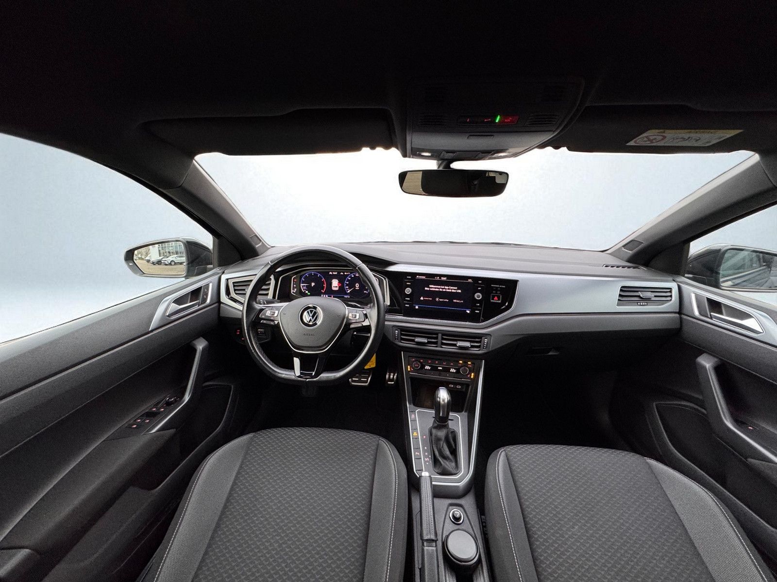 Volkswagen Polo Active DSG - Samsaru's Car Outlet