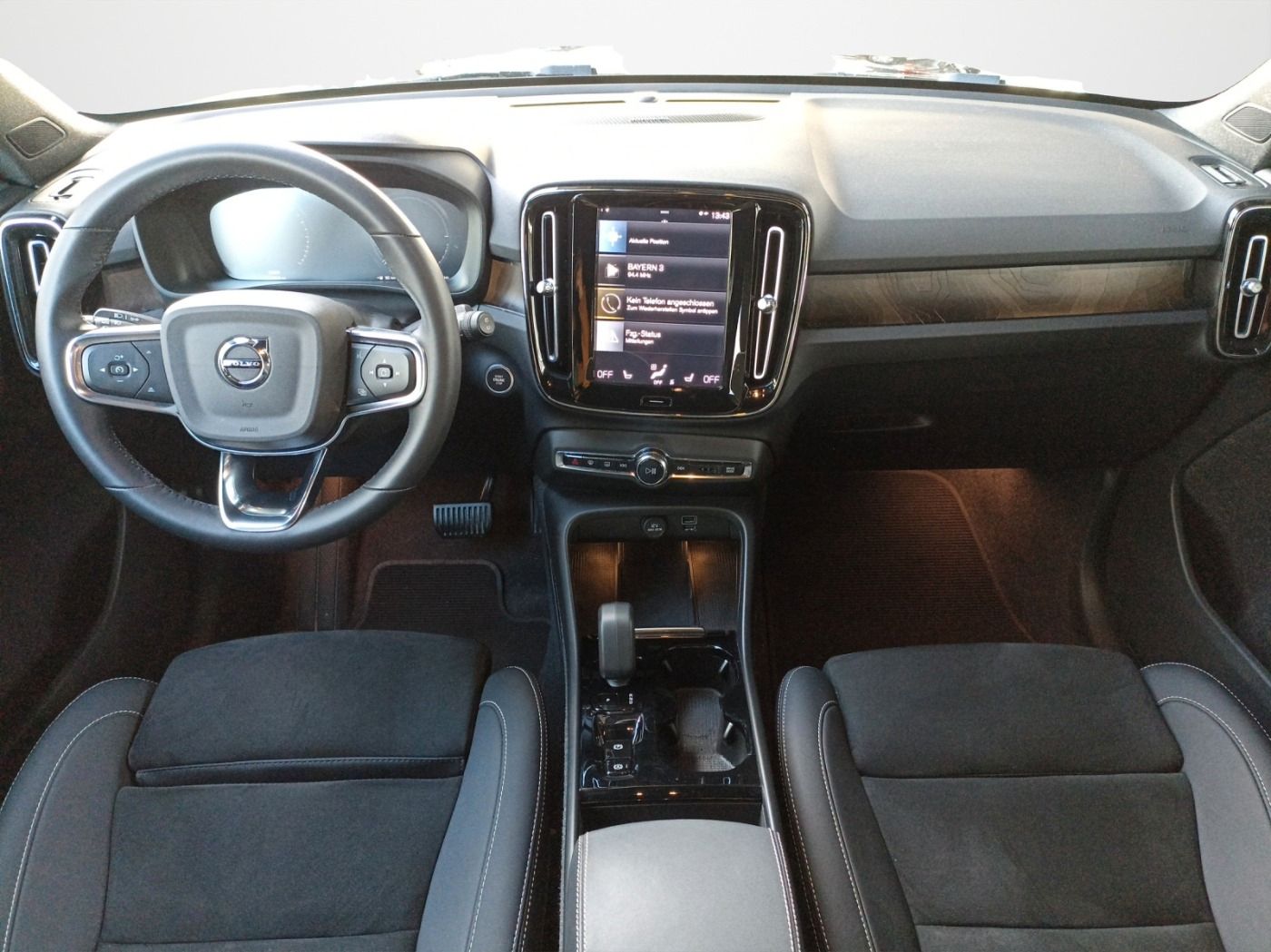 Volvo XC40 Plus Dark SHZ*AHK*PDC*