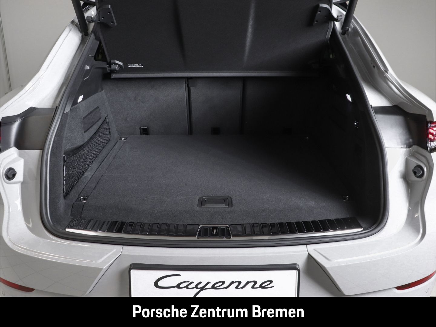 Porsche Cayenne E-Hybrid Coupe Sport Design HD-Matrix-LE
