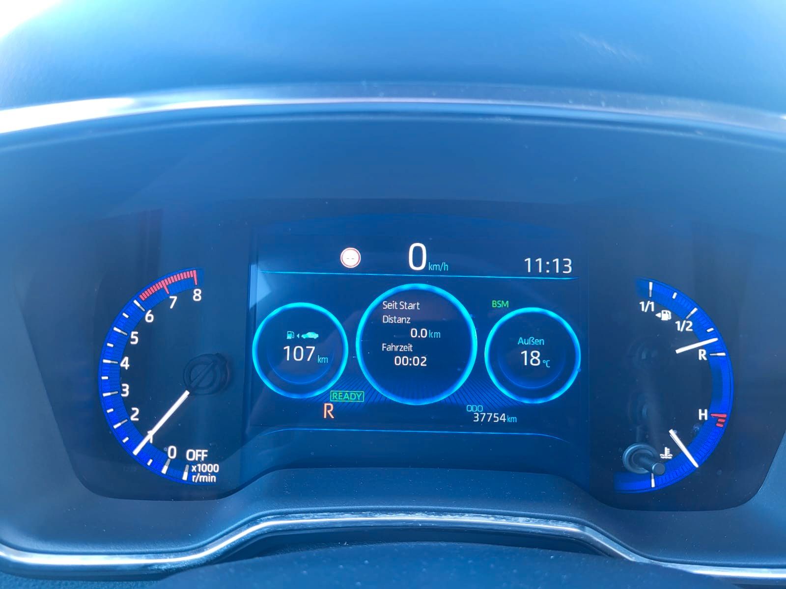 Toyota Corolla Touring Sports Hybrid Lounge - Samsaru's Car Outlet