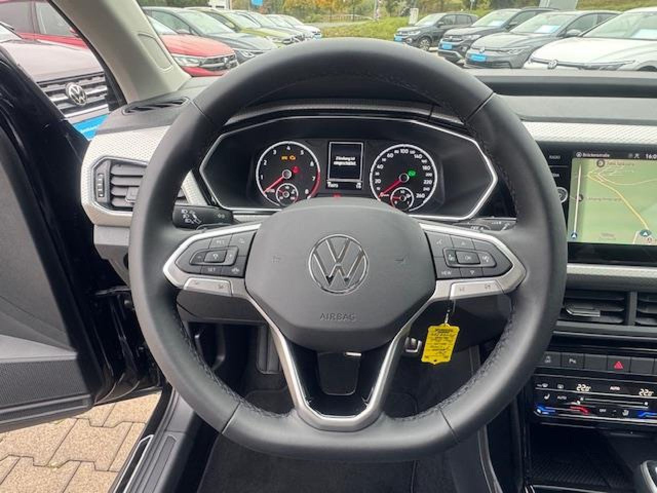 Volkswagen T-Cross Move - Samsaru's Car Outlet