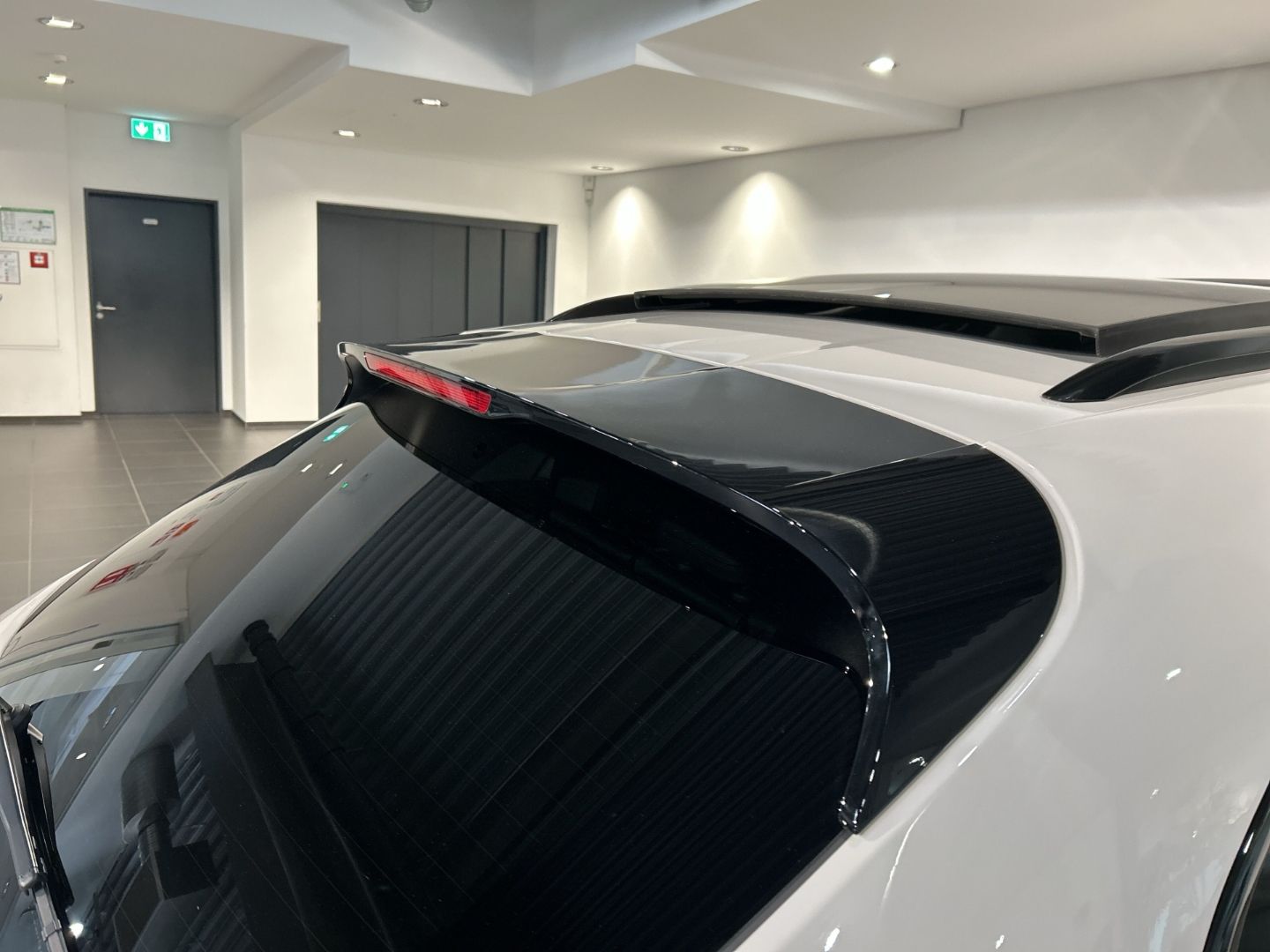 Porsche Macan S Kreide BOSE Sportabgasanlage Panorama