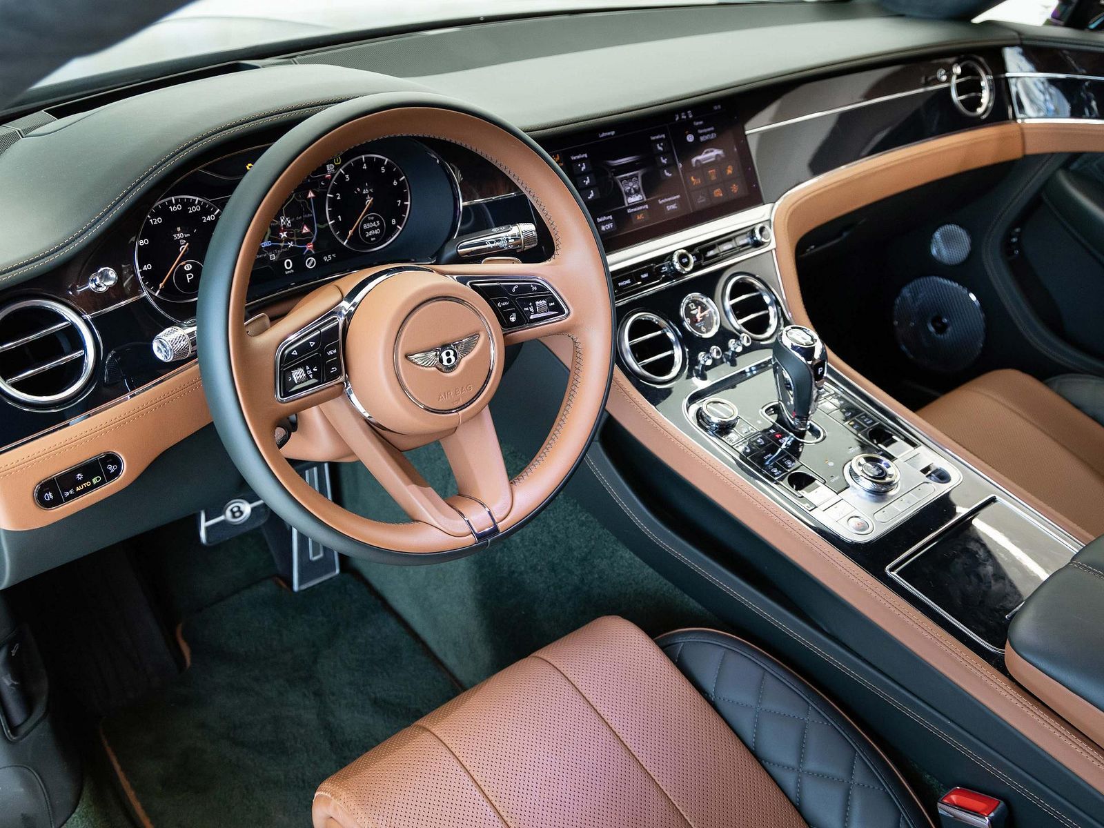 Bentley New Continental GT V8 von BENTLEY FRANKFURT
