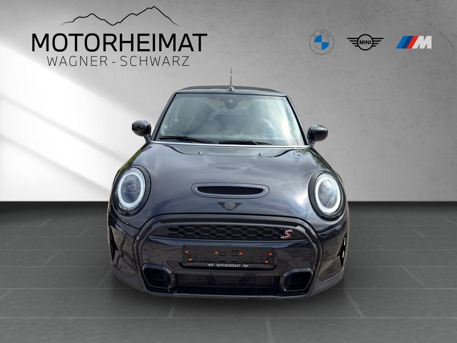 MINI Cooper S Cabrio - Samsaru's Car Outlet
