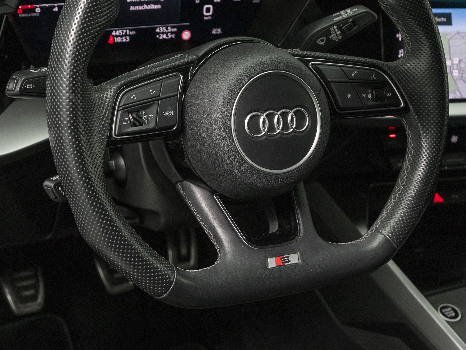 Audi A3 Sportback 35 TFSI 2x S LINE - Samsaru's Car Outlet