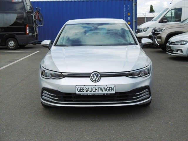 Volkswagen Golf VIII 1.5 Life 1.5 TSI - Samsaru's Car Outlet