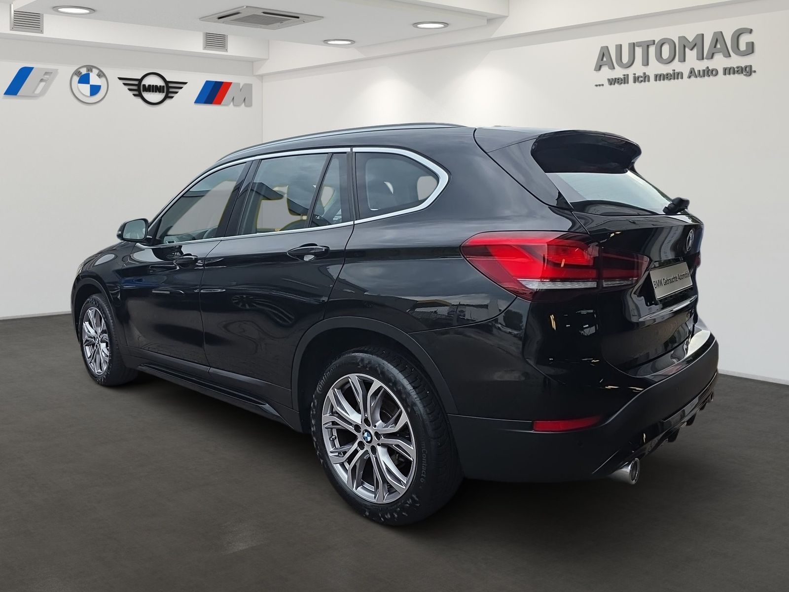 BMW X1 xDrive18d M-Le - Samsaru's Car Outlet