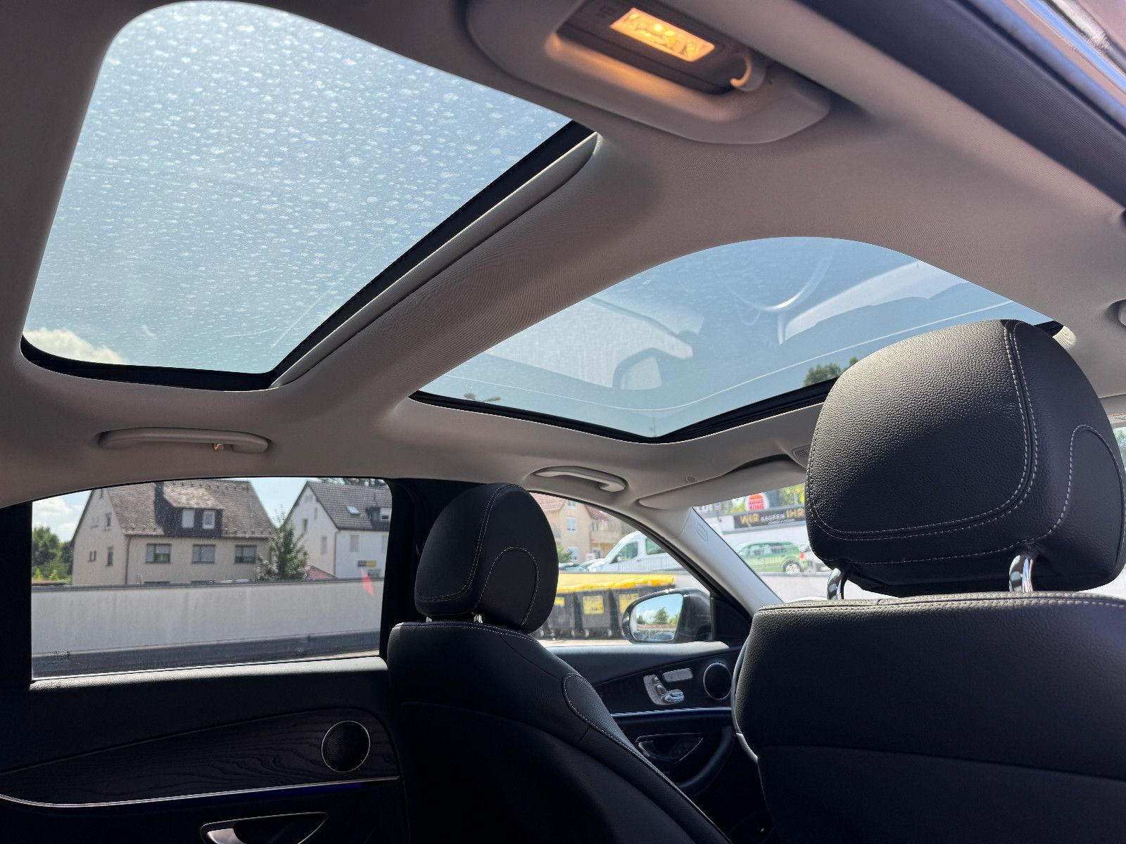 Mercedes-Benz E 220 d - Samsaru's Car Outlet