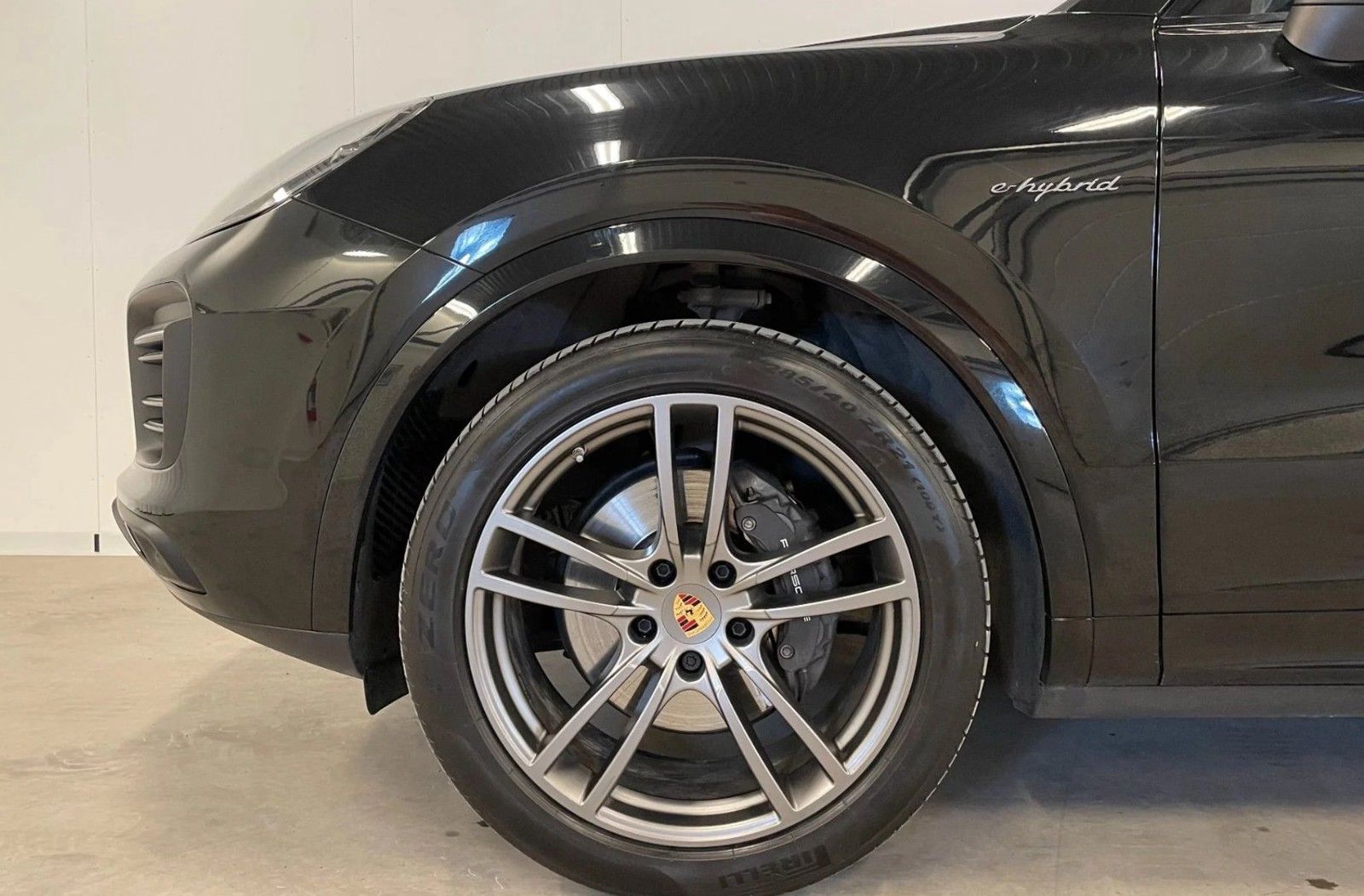 Porsche Cayenne E-Hybrid Platinum Edition