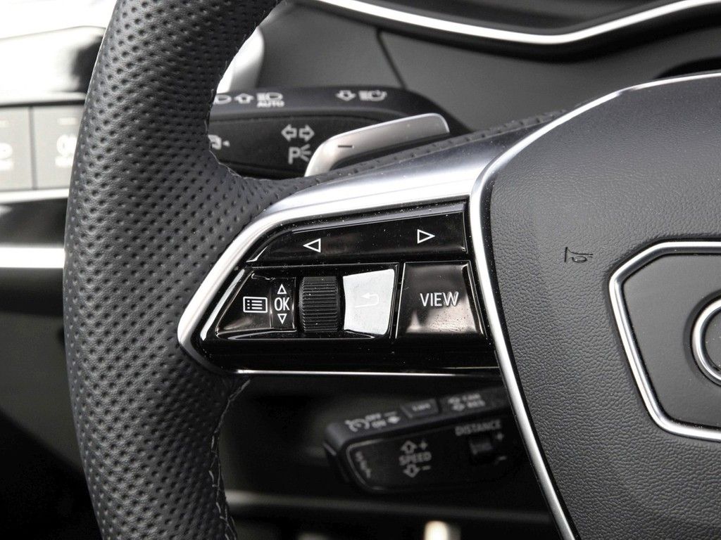 Audi A6 Avant 50 TFSI e S line qu - Samsaru's Car Outlet