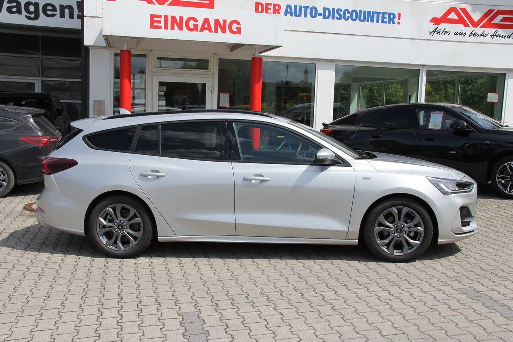 Ford Focus Turnier 155PS ST-LINE LED AdapTempomat CAM