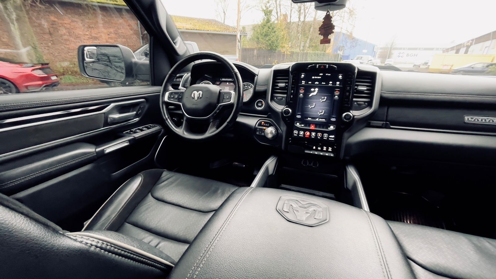 Dodge V8*4X4*OFF-ROAD*LARAMIE/SPORT*LED*AHK*GARANTE*