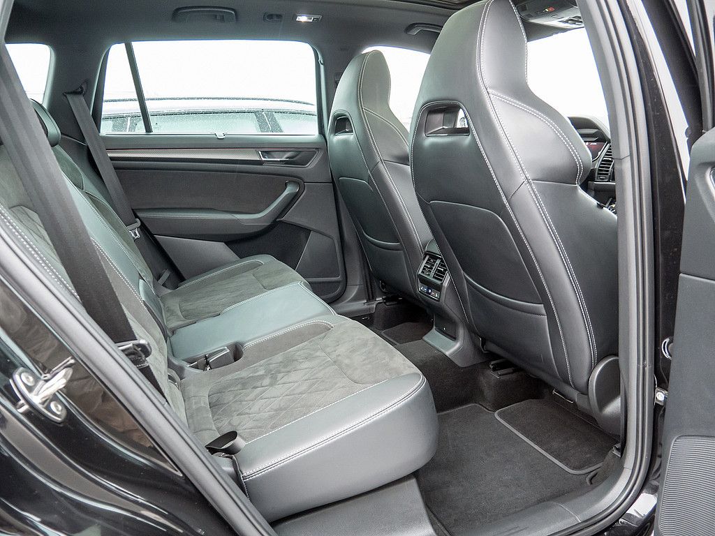 Skoda Kodiaq 2.0 TDI Sportline 4x4 ACC LED PANO 360°