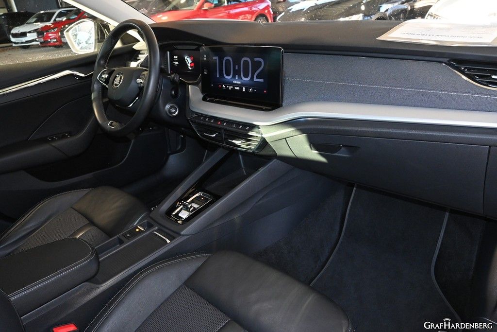 Skoda Octavia Combi 1.4 TSI iV Style iV - Samsaru's Car Outlet