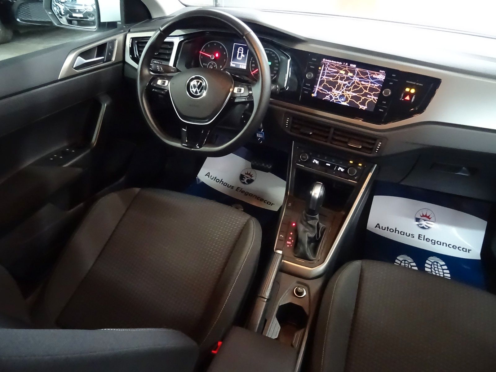 Volkswagen POLO 1.0 TSI Comfortline - Samsaru's Car Outlet