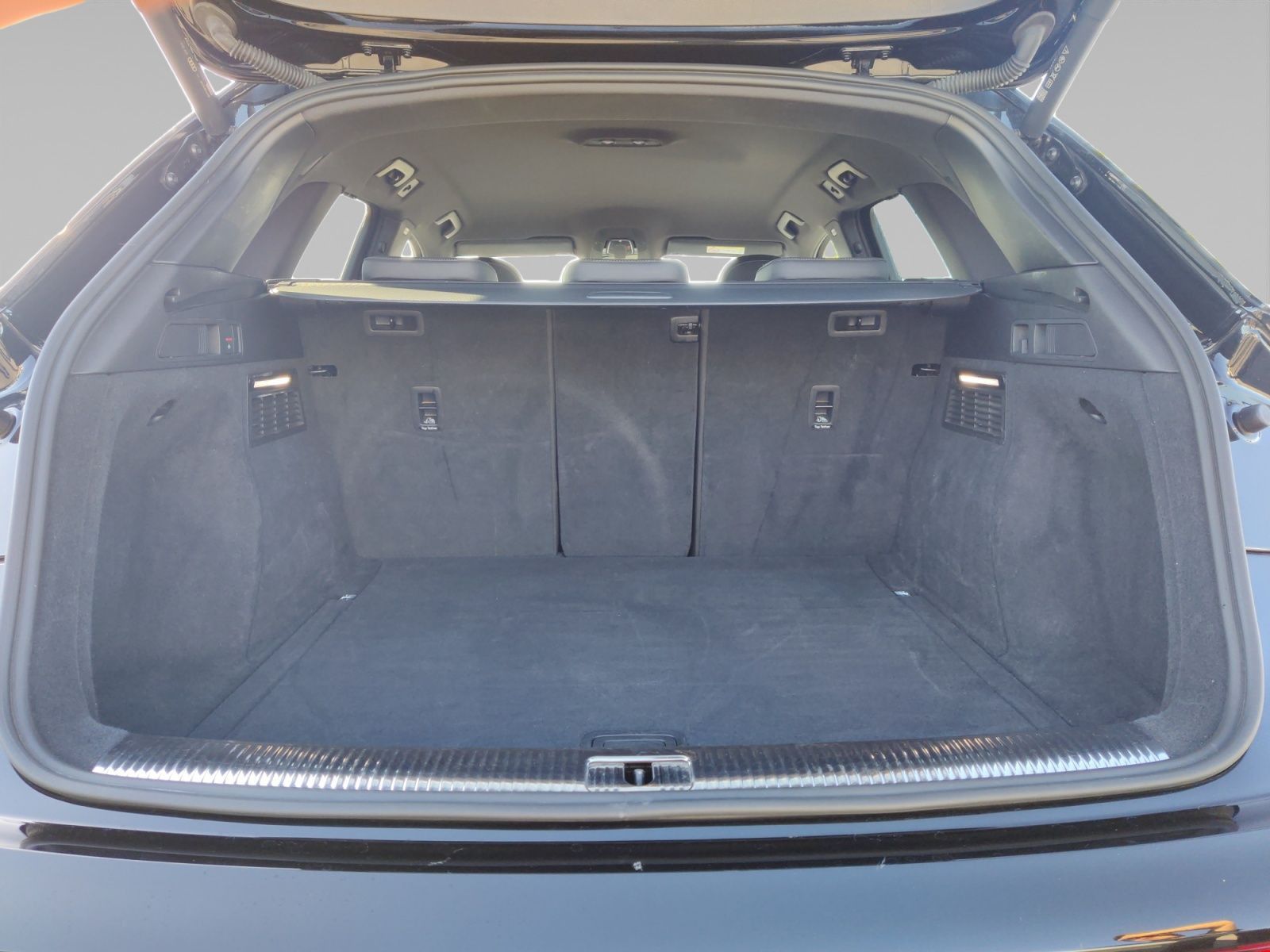 Audi Q5 40 TDI quattro S line Matrix ACC AHK Keyless