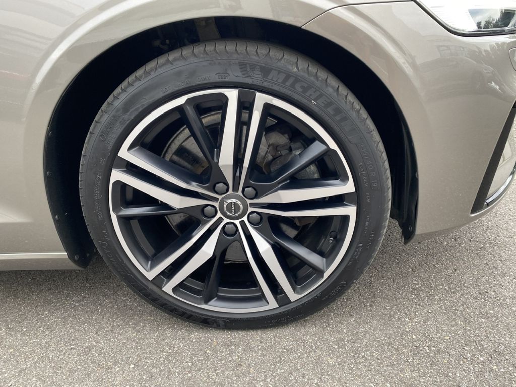 Volvo V60 R-Design Recharge Plug-In Hybrid AWD T6 Twin