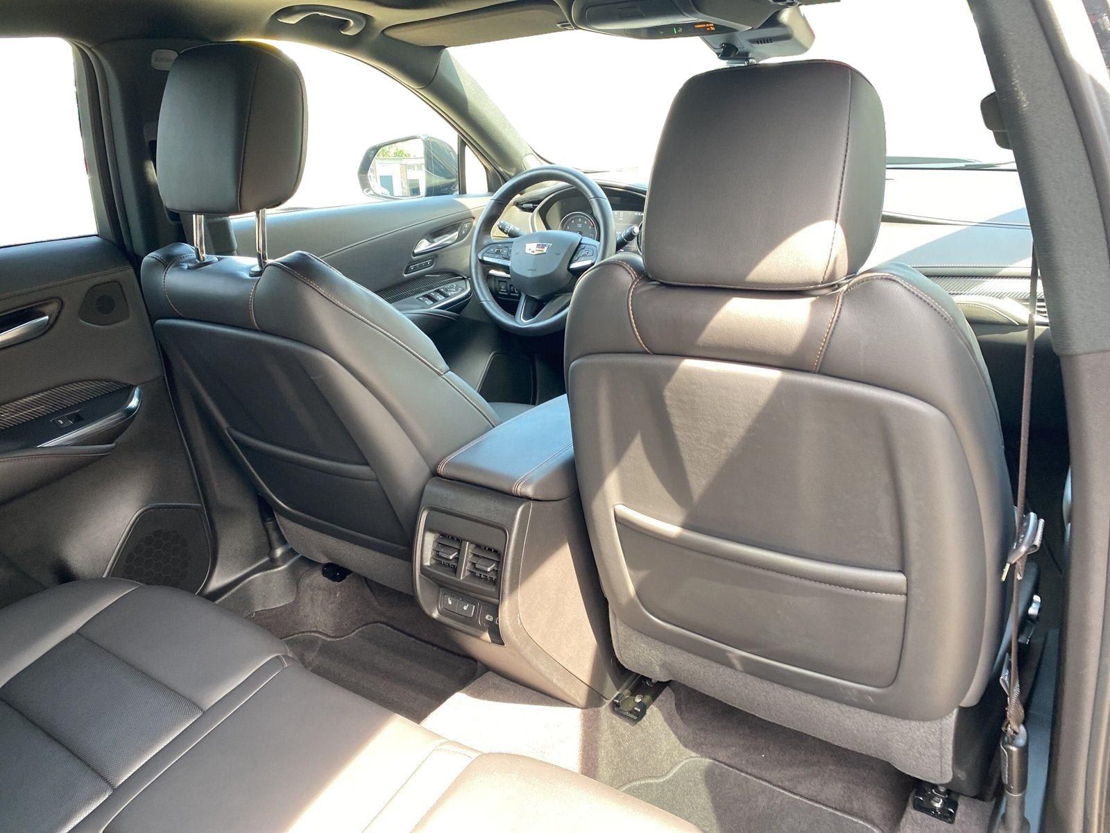 Cadillac XT4 2.0 T Sport AWD LED+Panorama+Navi