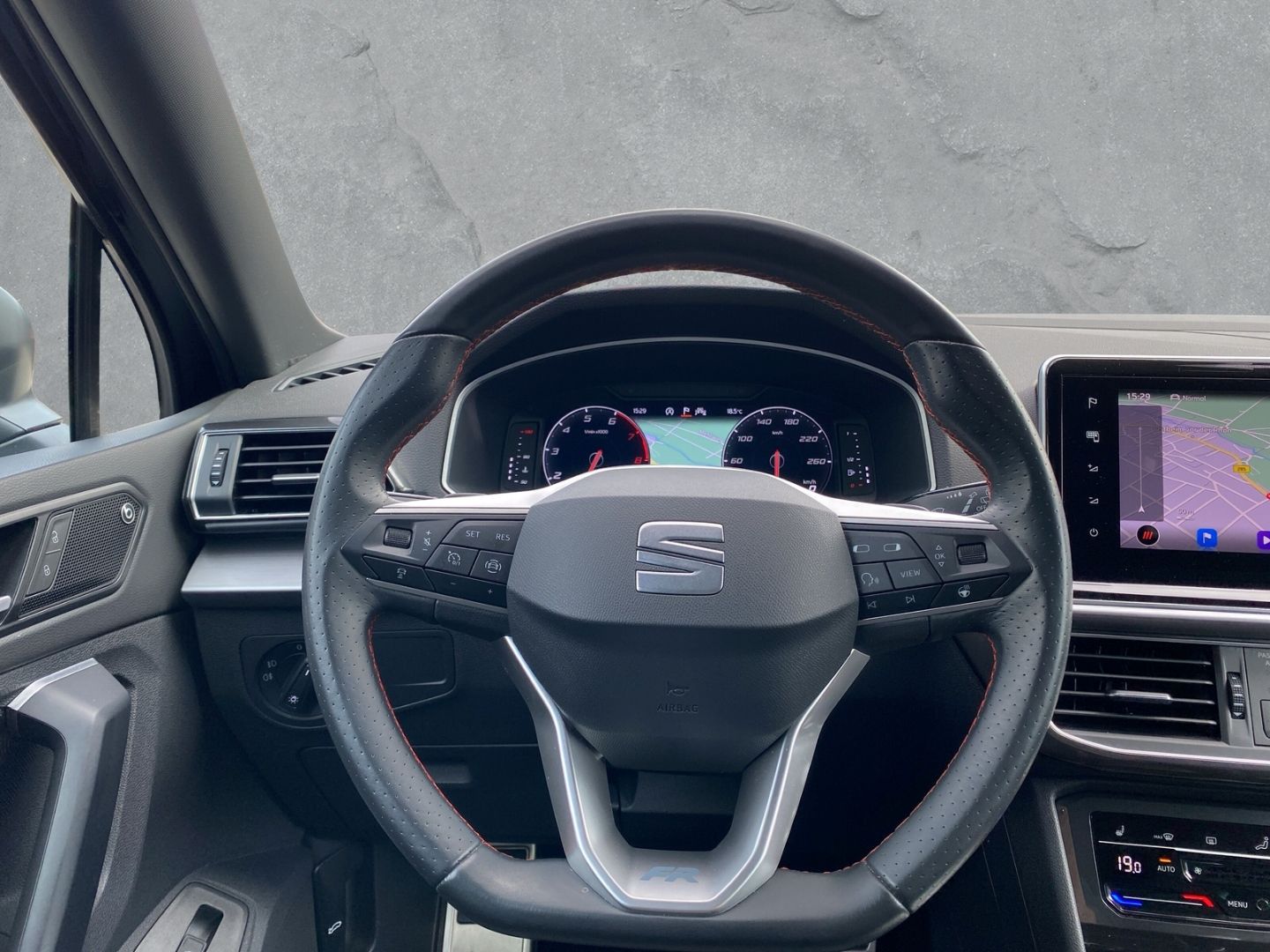 Seat Tarraco FR 2.0 TSI 140 KW - Samsaru's Car Outlet