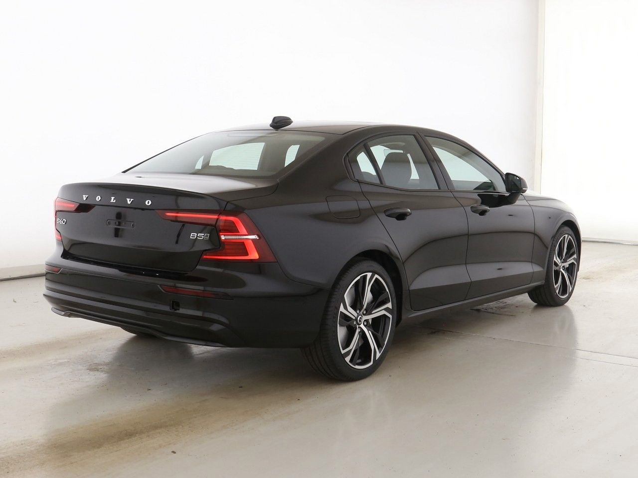 Volvo S60 B5 Ultimate Dark AWD*S-ZINS 1,99% eff.*STHZ