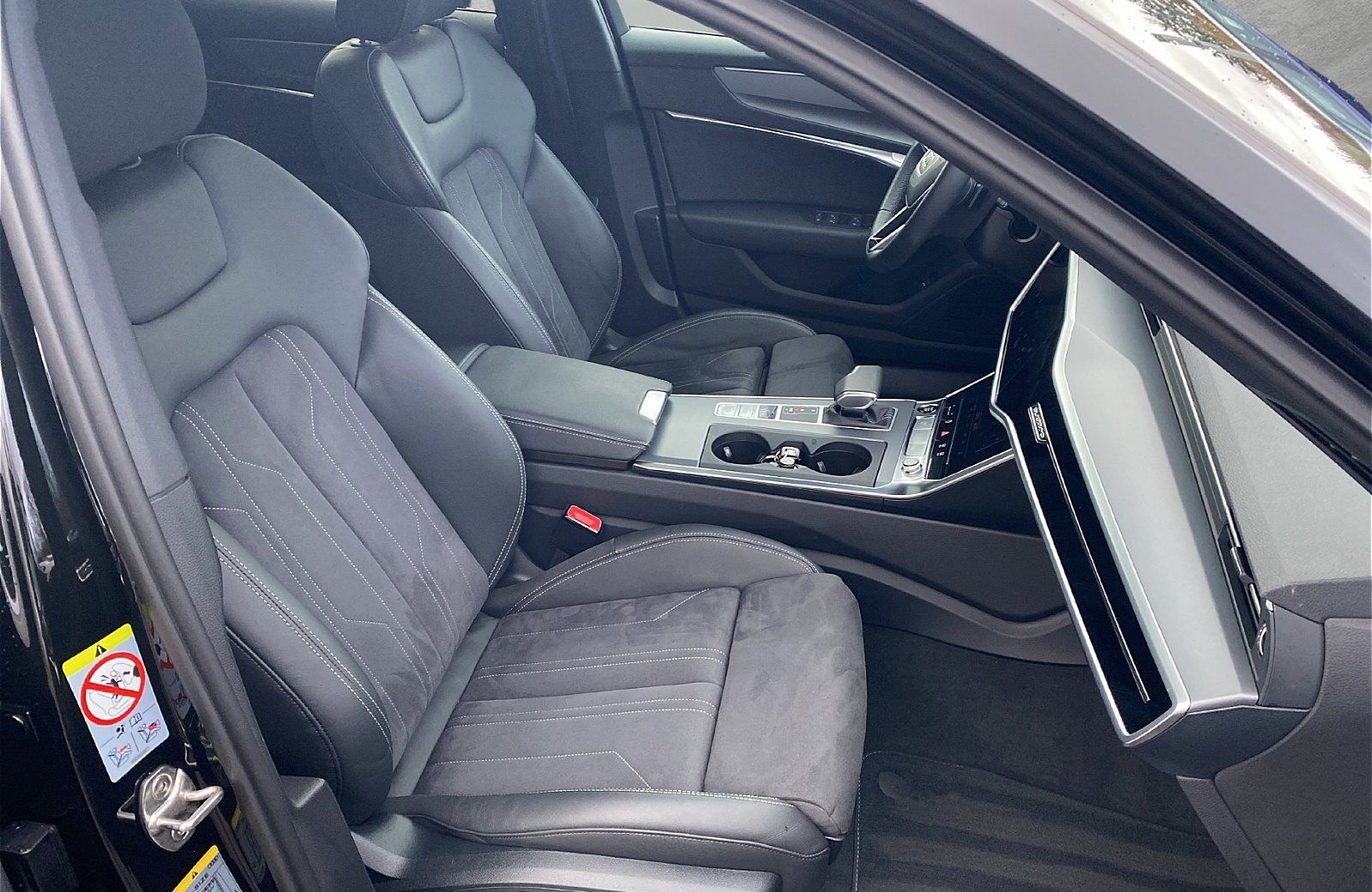 Audi A6 Avant 45 TFSI S line quattro S-tronic Matrix