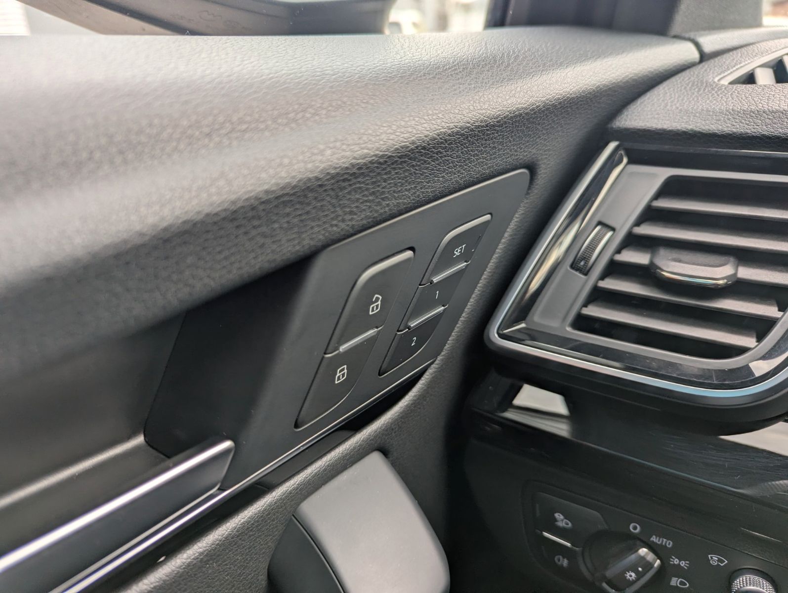 Audi Q5 40 TFSI quattro S line*Matrix*Optik*Luft*HuD*