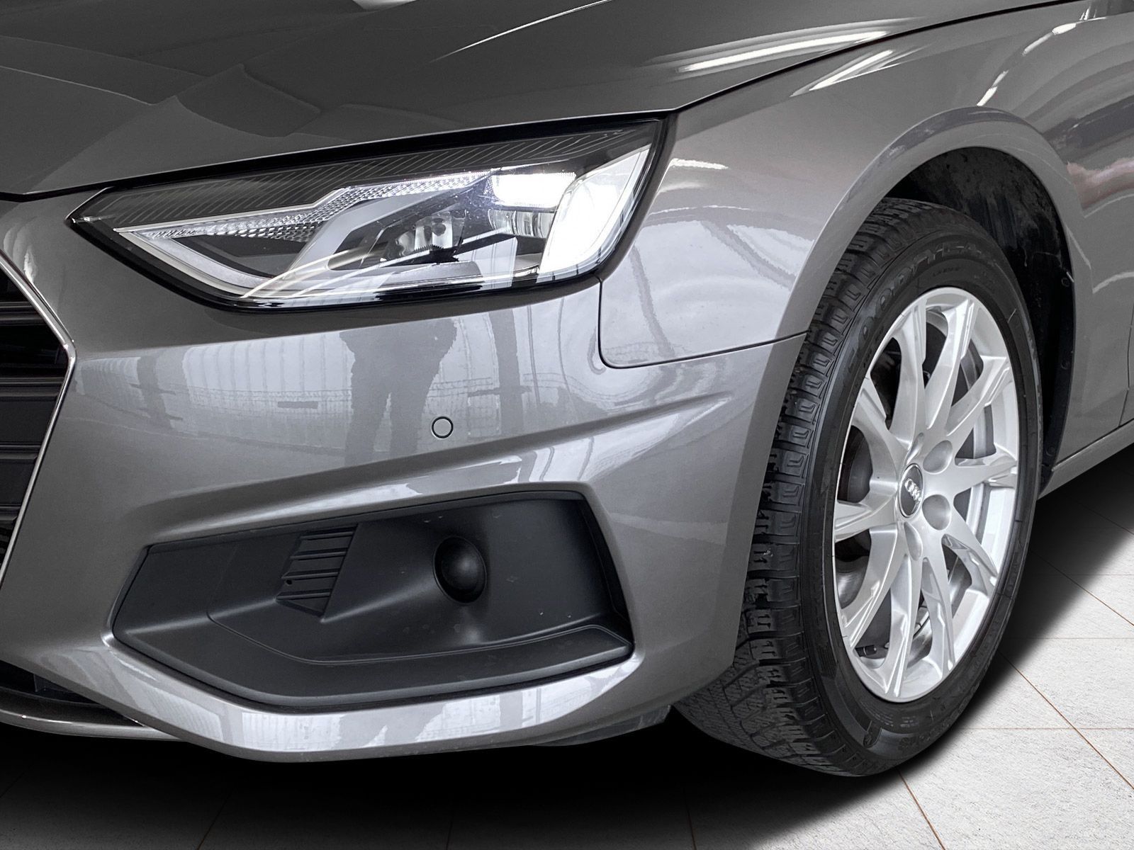 Audi A4 Avant 35 TFSI S tronic - Samsaru's Car Outlet