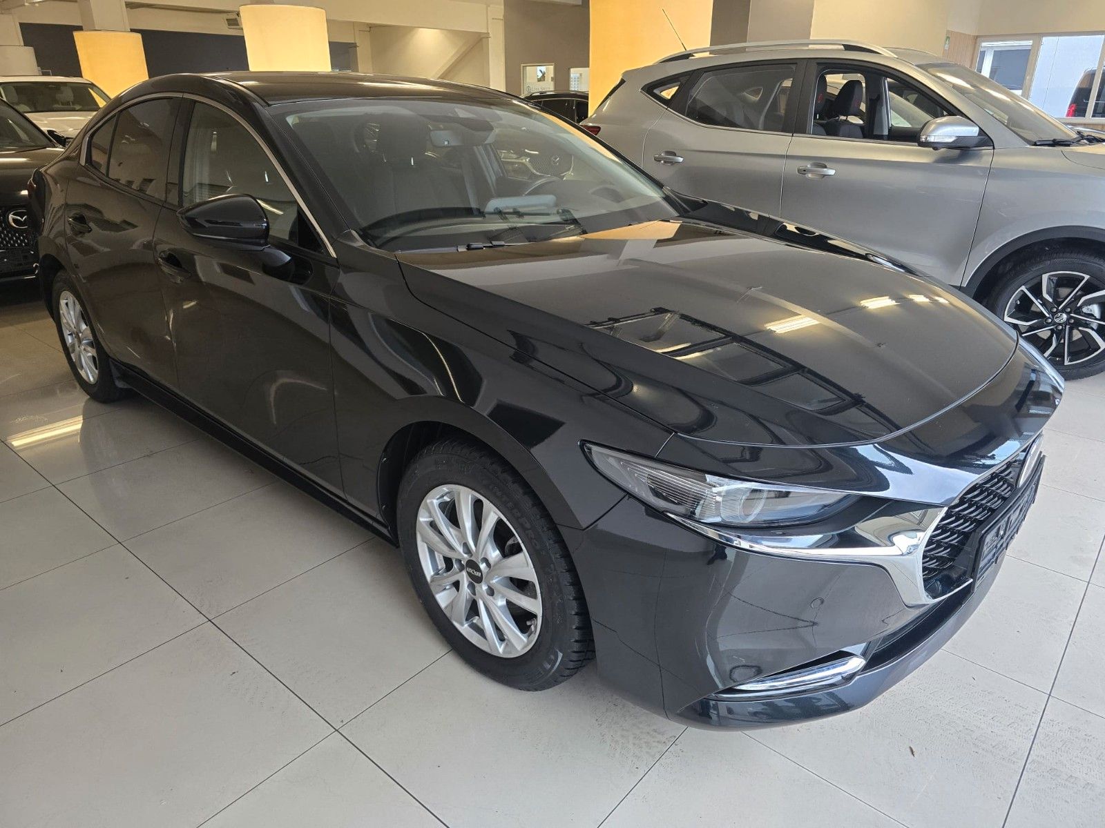Mazda 3 Lim. 4-trg. Selection *HUD*NAV*BOSE*360°