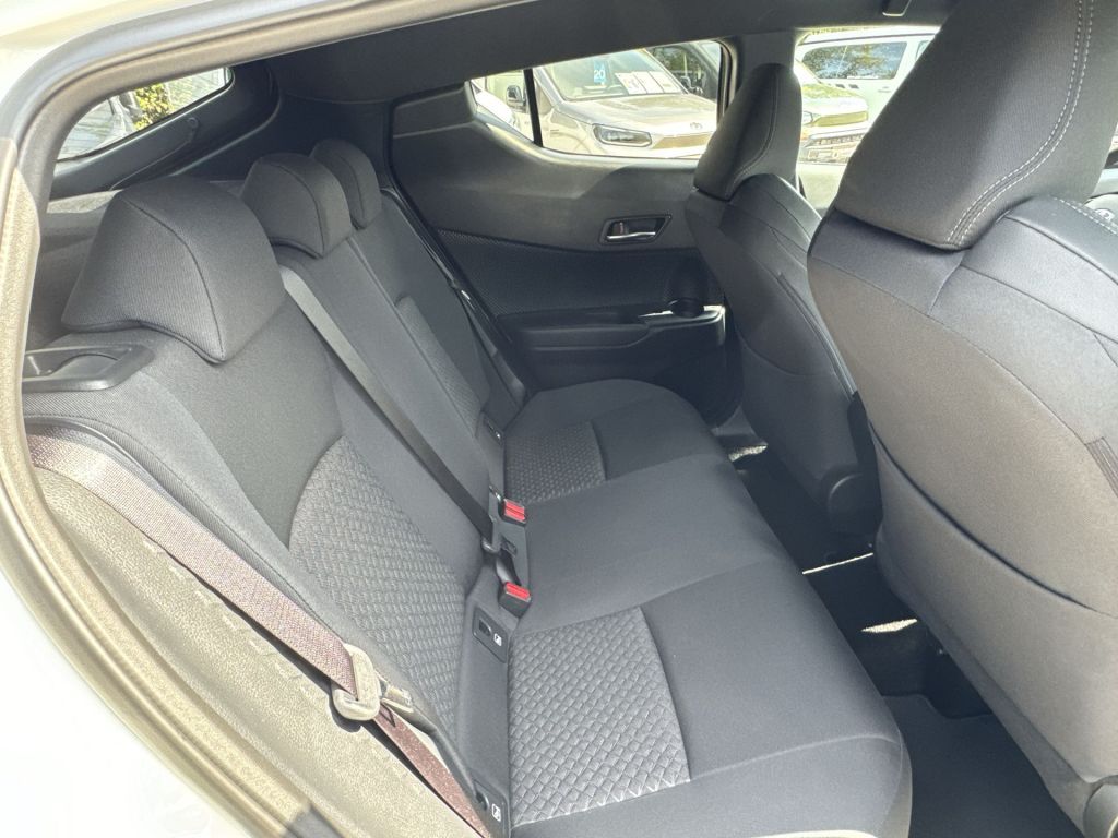 Toyota C-HR Hybrid - Samsaru's Car Outlet