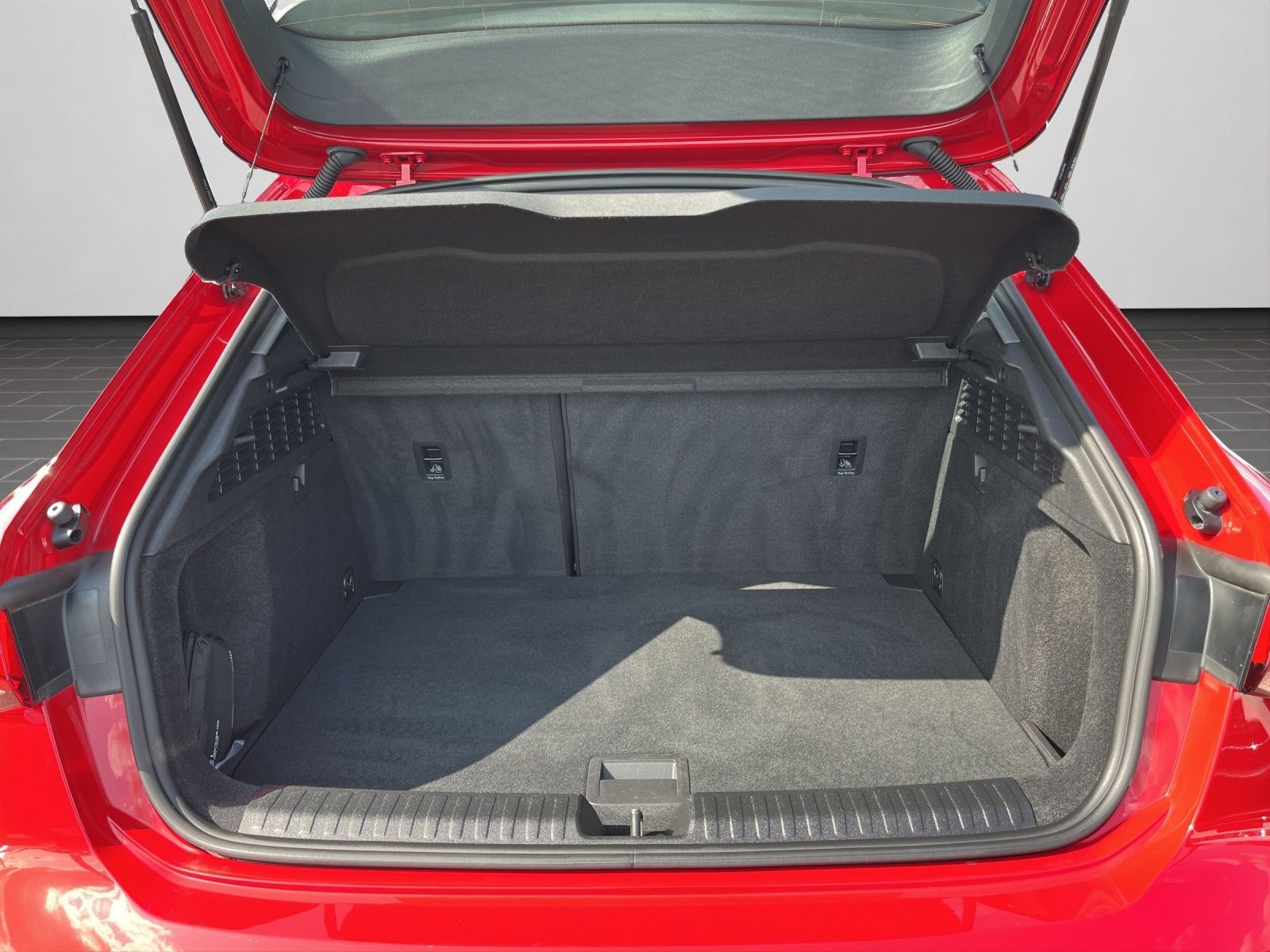 Audi A3 Sportback 40TFSI S-Tronic/LM/Assistenz-Paket/