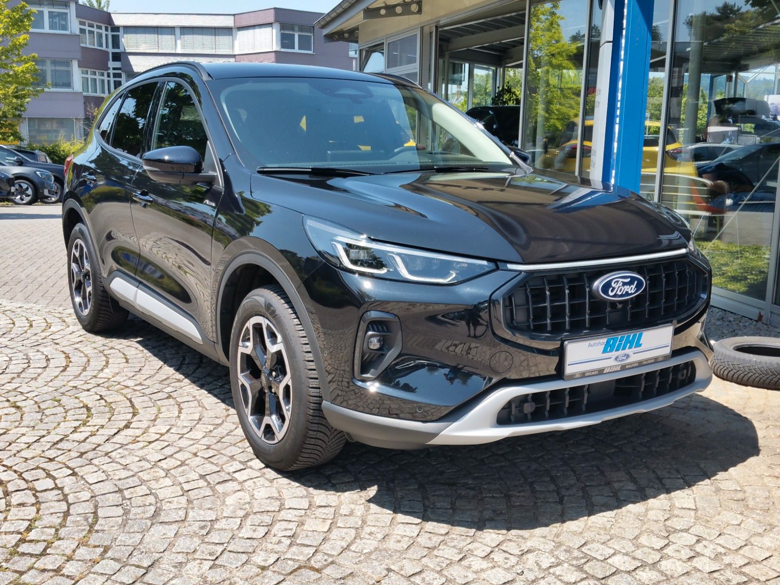 Ford Kuga Plug-In Hybrid Active - Samsaru's Car Outlet