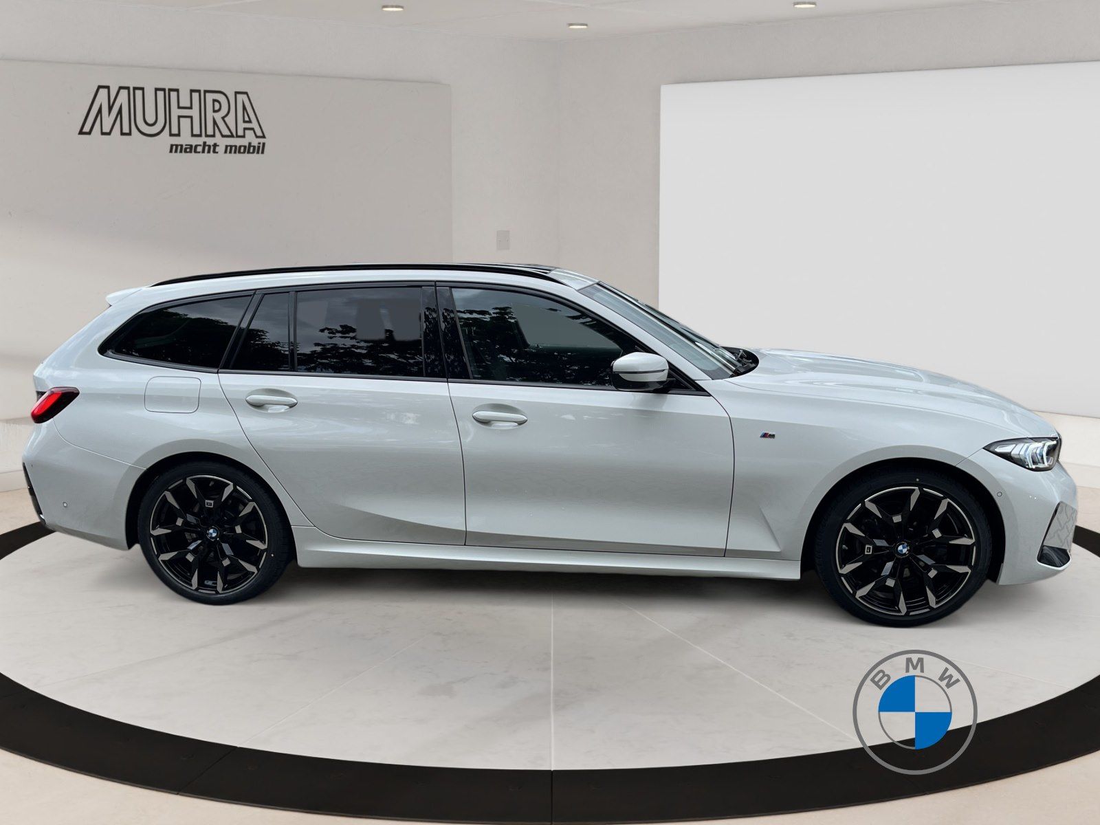 BMW 320d xDrive Touring M Sport AHK Pano LED
