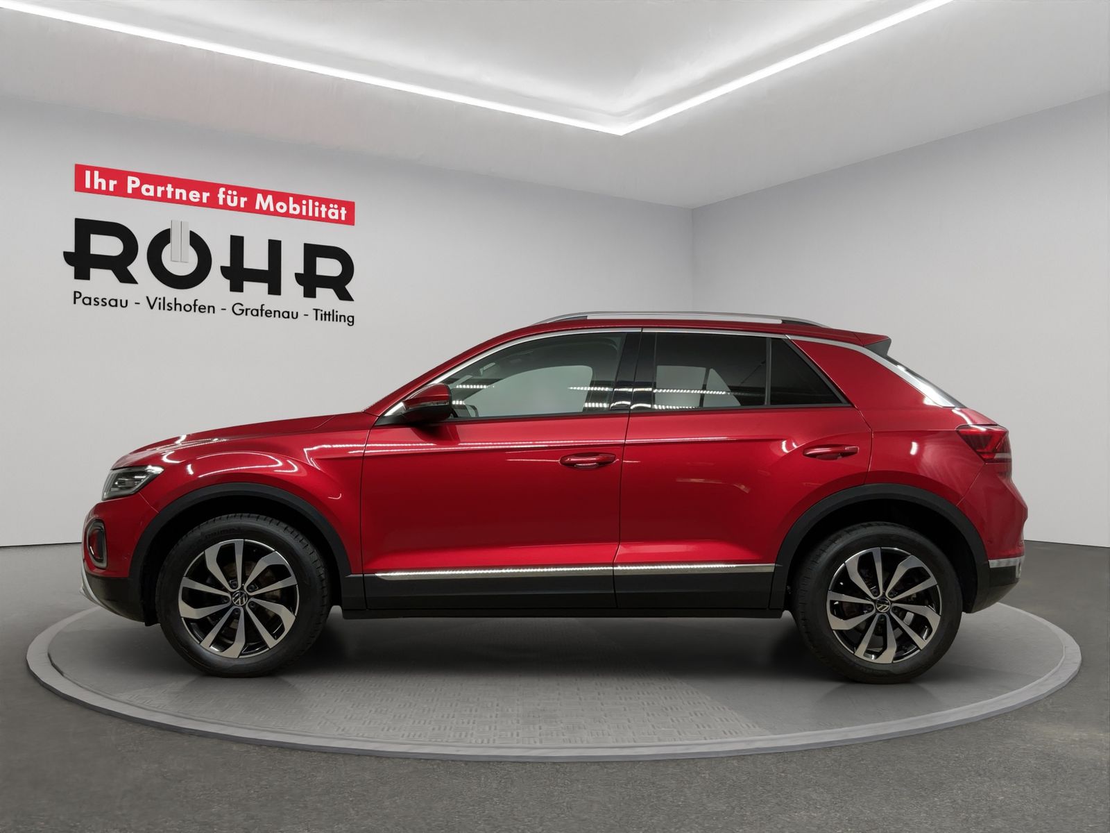 Volkswagen T-ROC 1.5 TSI - Samsaru's Car Outlet