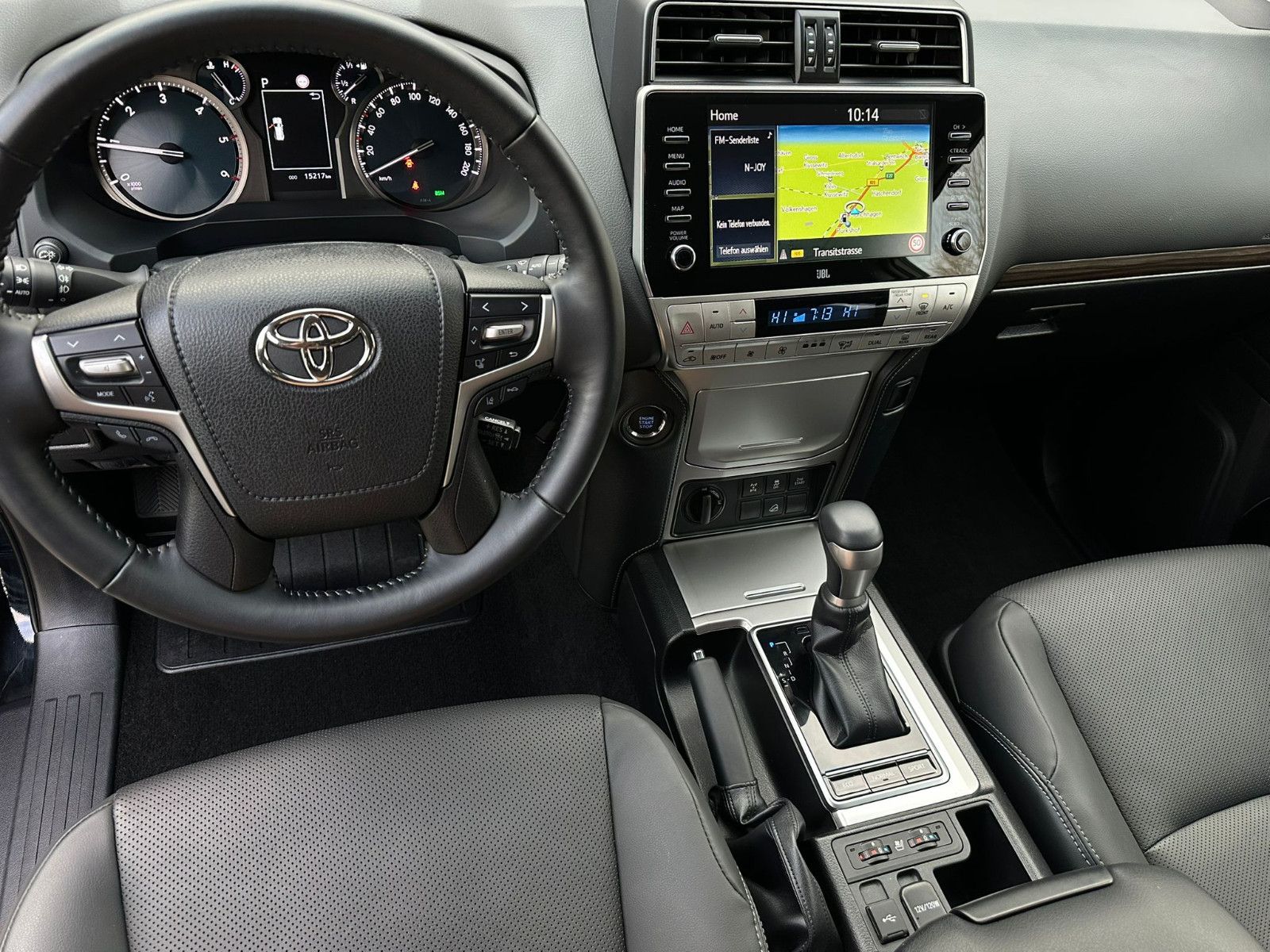 Toyota Land Cruiser 2.8D-4D Executive LED ACC 360°