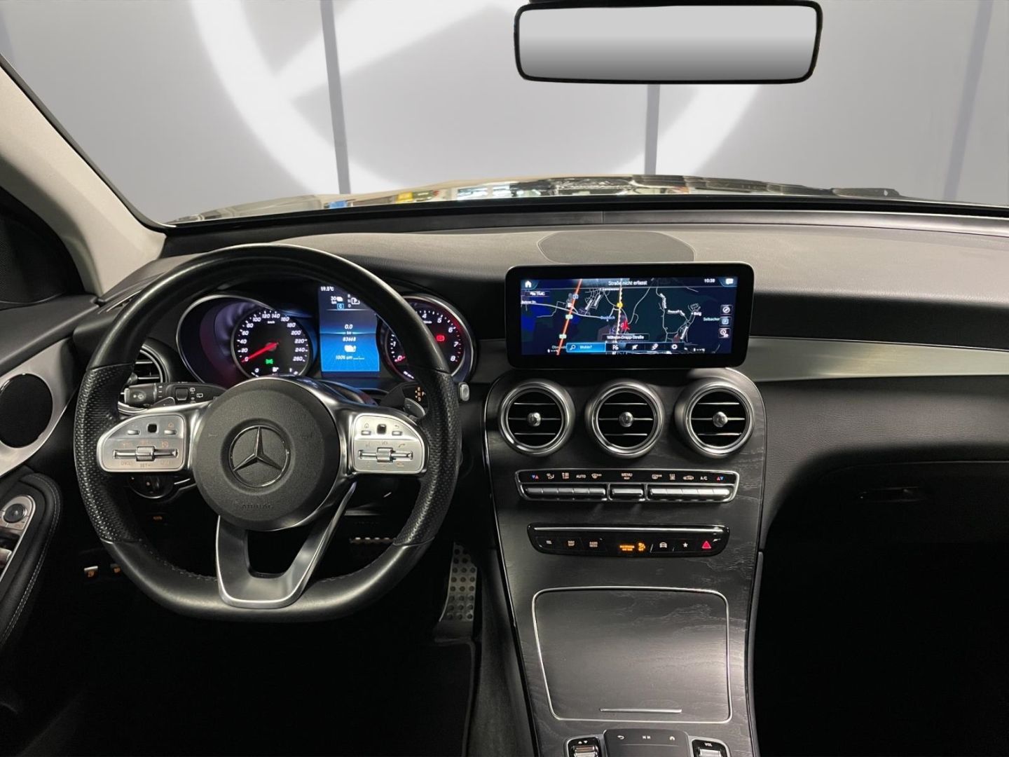 Mercedes-Benz GLC 300 e 4M AMG - Samsaru's Car Outlet