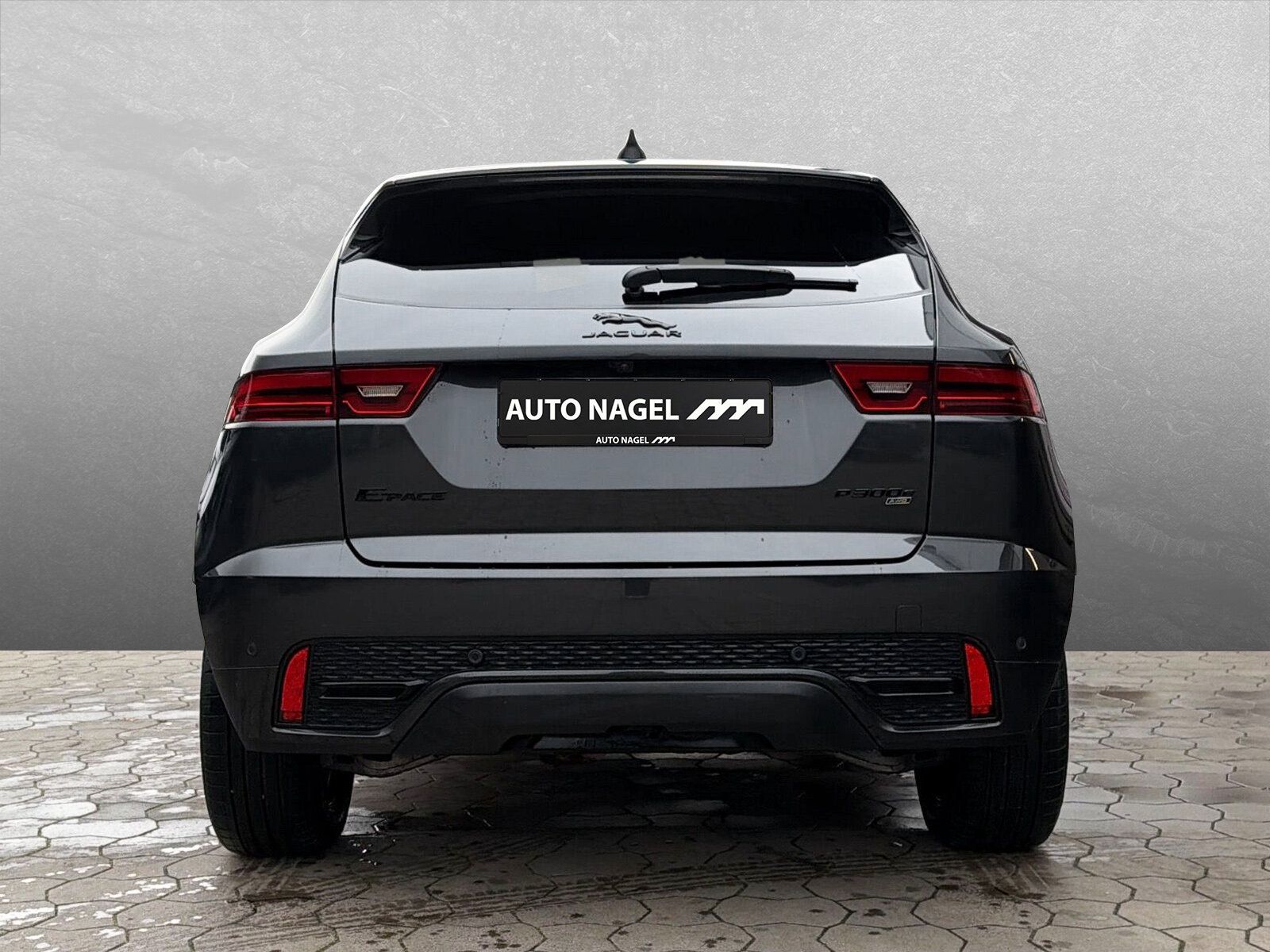 Jaguar E-Pace P300e R-Dyn.SE *Plug-in*20"AHK Black-Pack