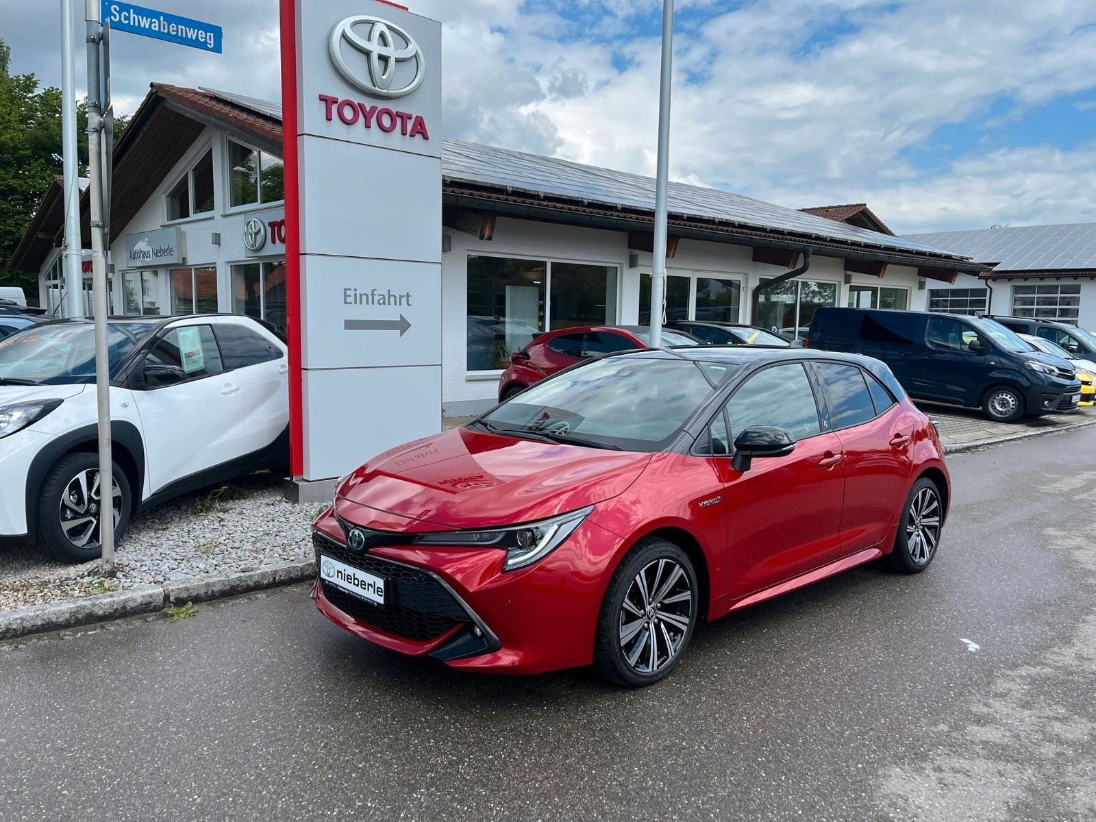 Toyota Corolla Hybrid 2.0l Team - Samsaru's Car Outlet