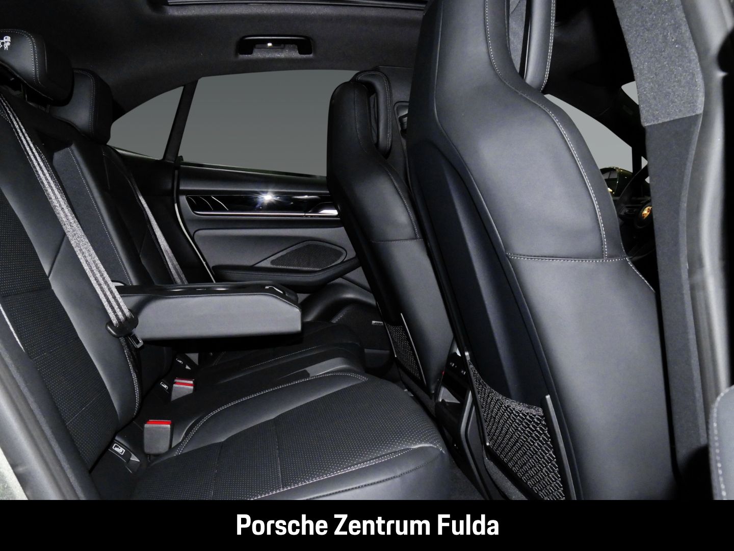 Porsche Macan 4 - Samsaru's Car Outlet
