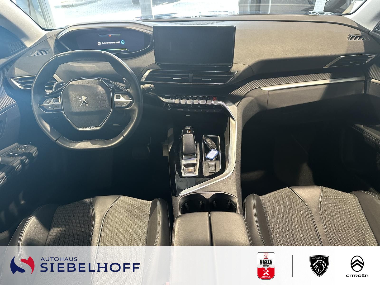Peugeot 3008 Allure HYBRID 225 e-EAT8