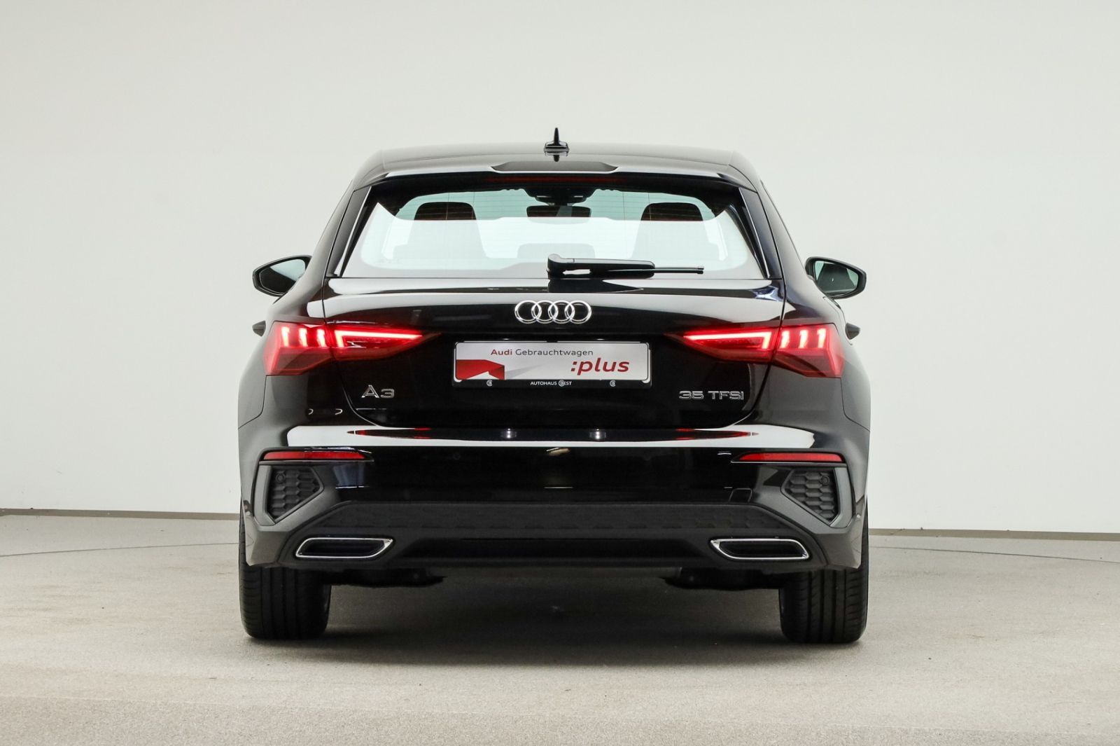 Audi A3 Sportback S line 35 TFSI - Samsaru's Car Outlet