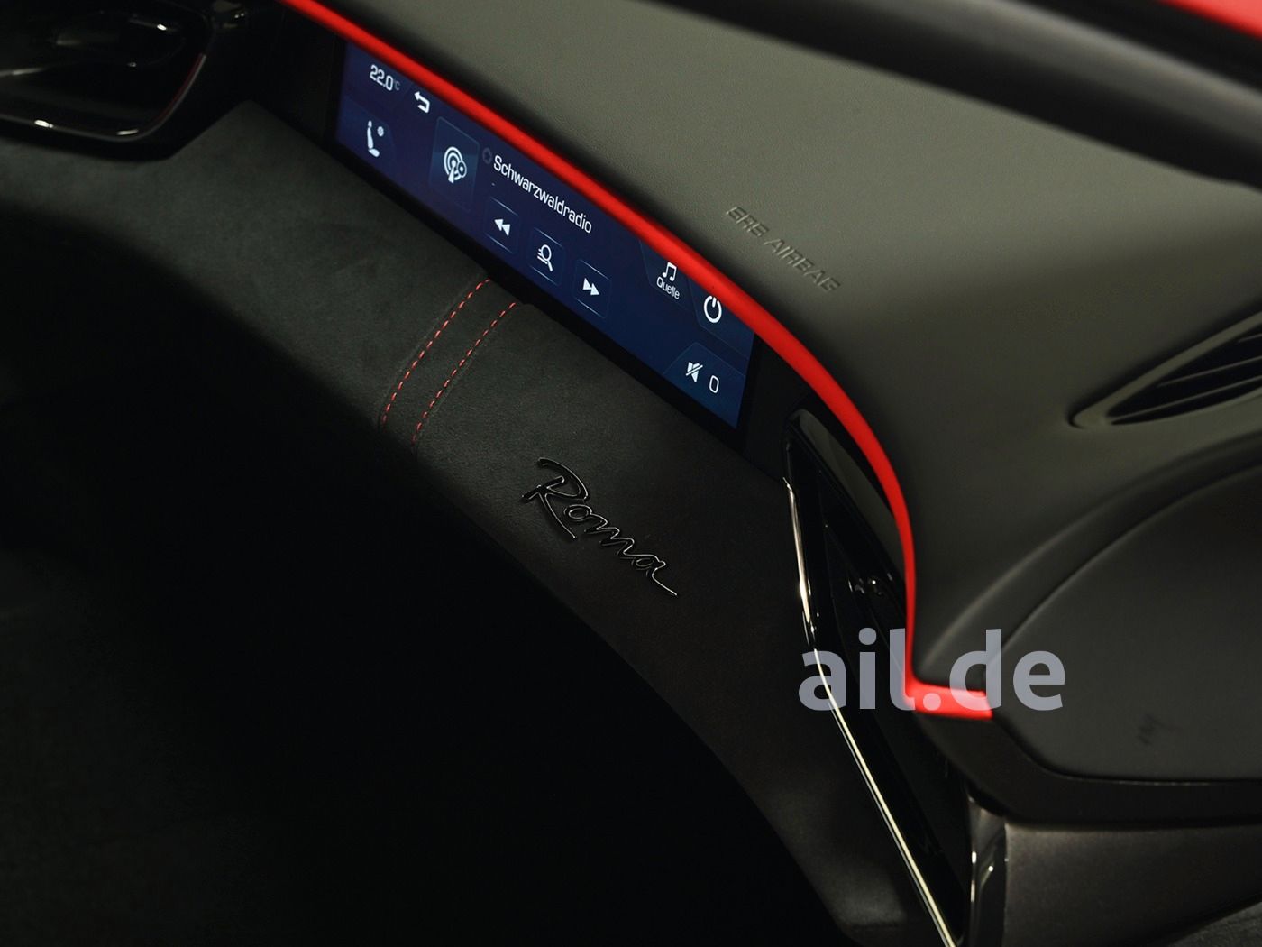 Ferrari Roma Rosso Fiorano CarbonPaket AppleCarplay