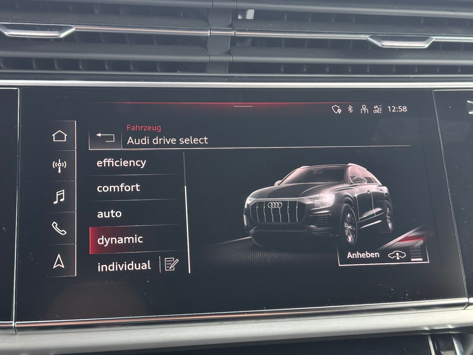 Audi Q8 55 TFSI e qu. tiptr. S LINE+AHZV+AIR+HD+NIGHT